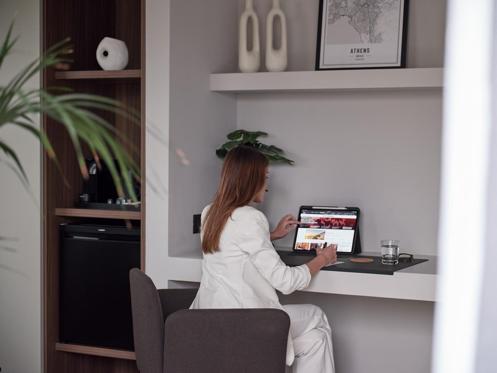 Bond Smart Living Suites Atény Exteriér fotografie